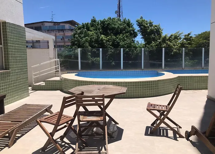 Cabo Frio Com Piscina E Excelente Localizacao