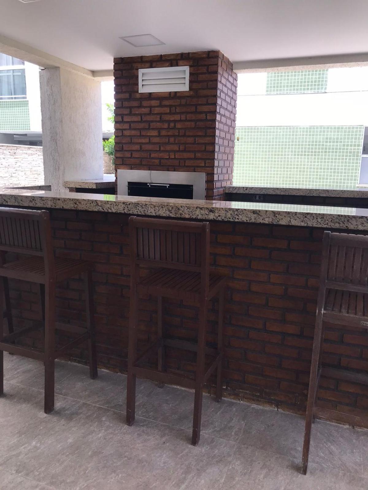 Com Piscina E Excelente Localizacao *